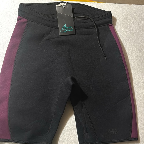 Scuba shorts neoprene womens sz 9/10 black wet shorts - Picture 6 of 7